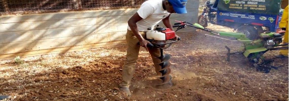 Motorized Soil Auger for drilling holes for tree planting